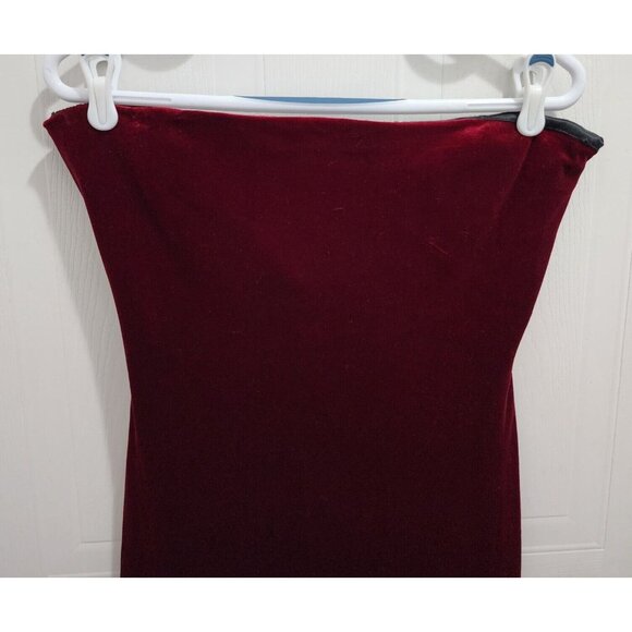 Vtg Y2K Cache Women's Strapless Sheath Dress Asymmetrical Hem Red Velvet Size 8 - Picture 2 of 11